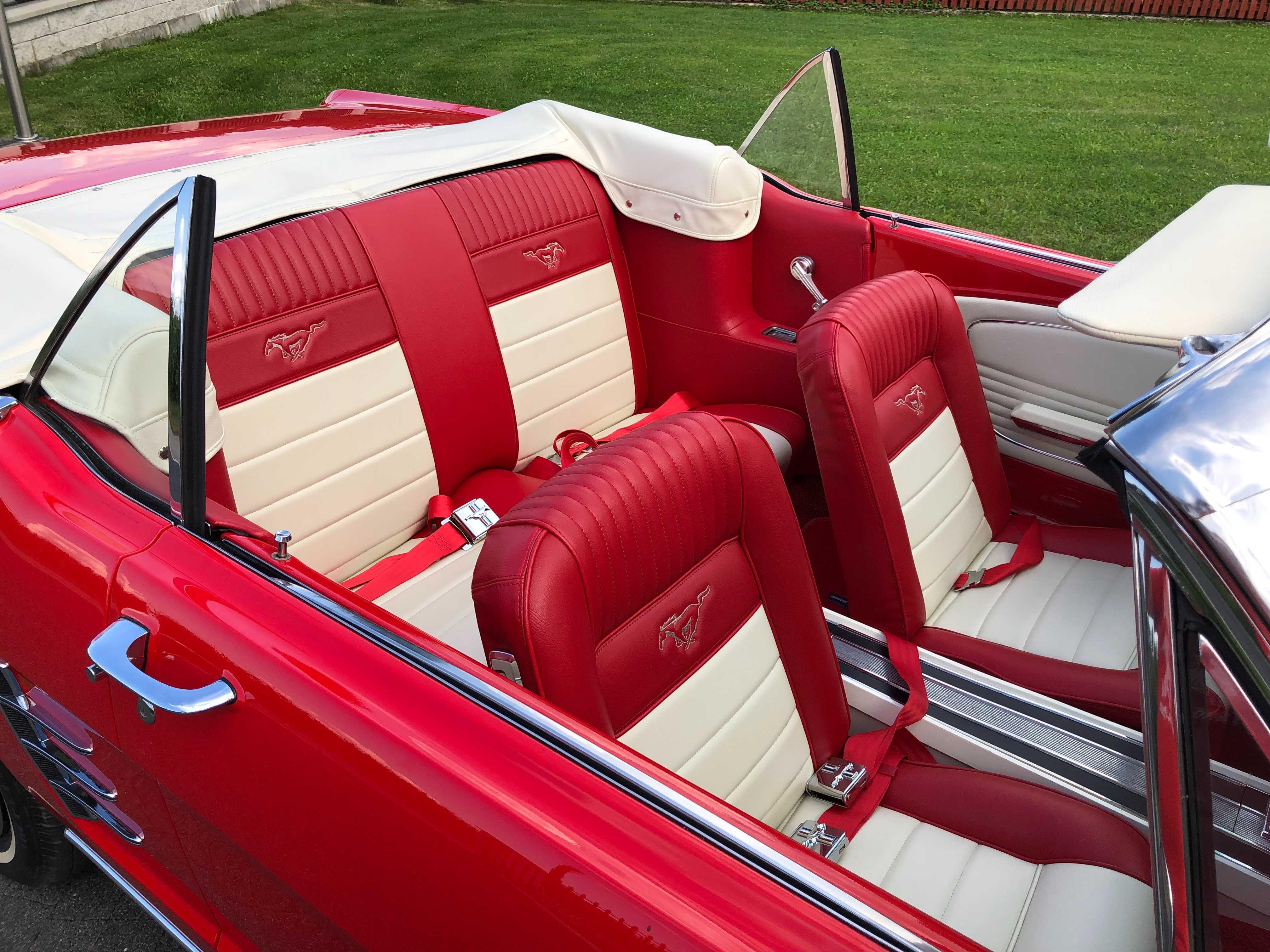 Zabytkowe auto do  Ślubu. Mustang Cabrio 1966