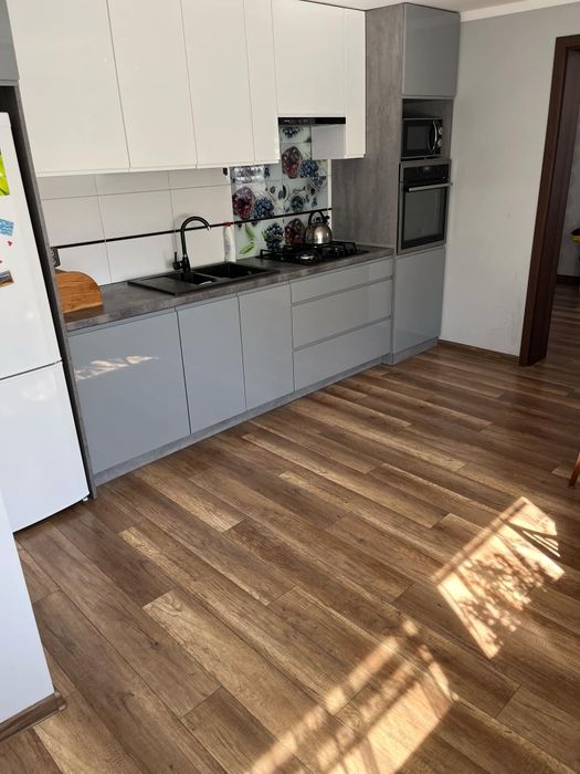 Dom z budynkami gospodarczymi i ziemią rolną