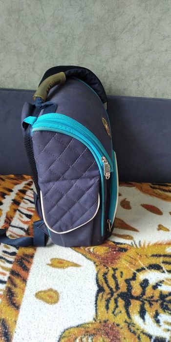 Продаются школьные рюкзаки