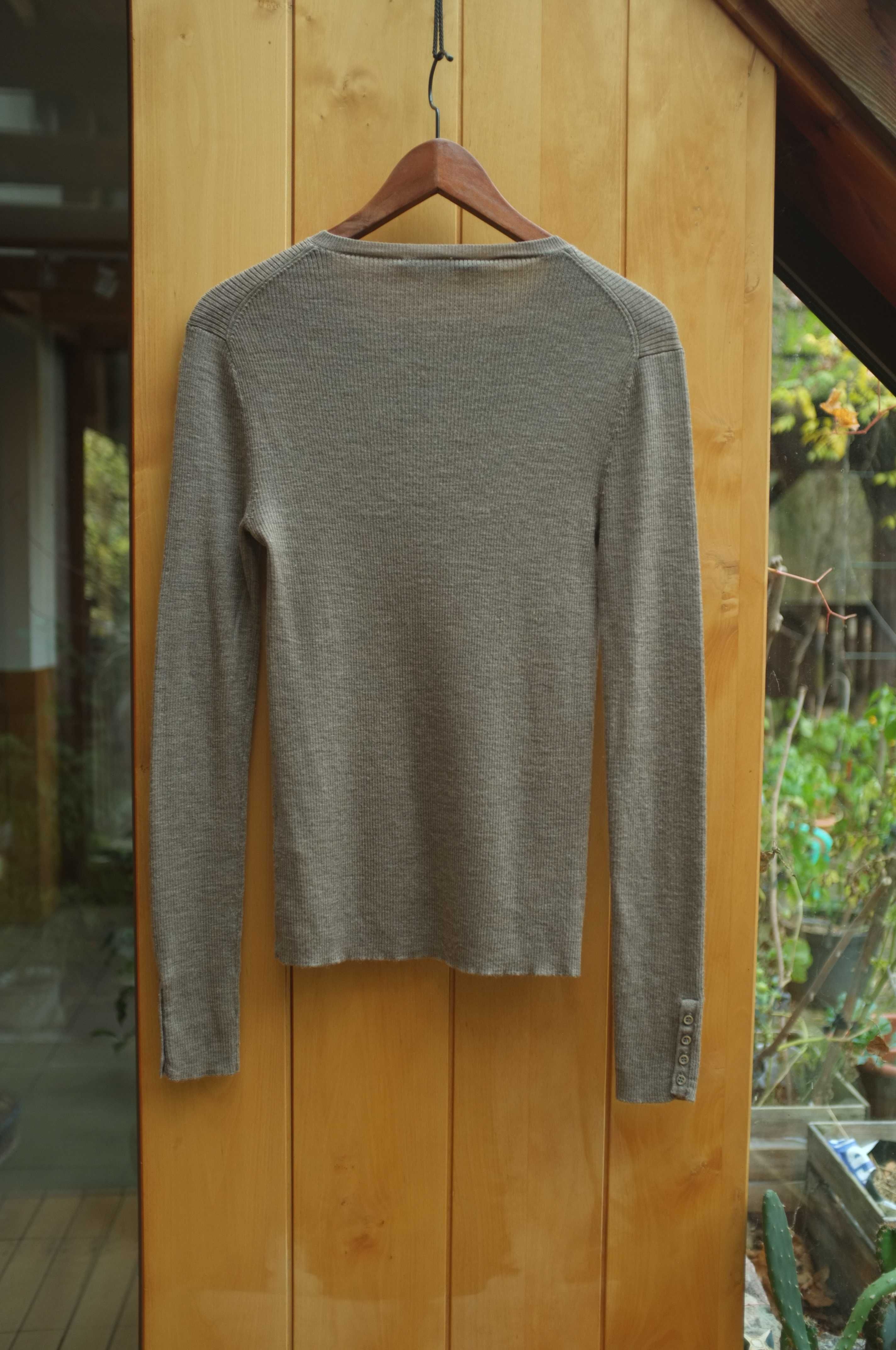 beżowy zimowy sweter Gerard Darel wełniany merynosy merino wool