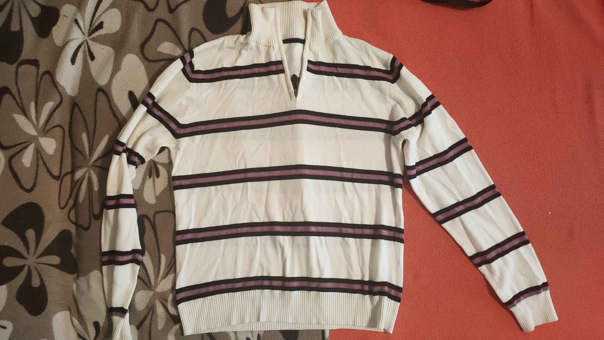 Sweter męski zapinany pod szyję  L
