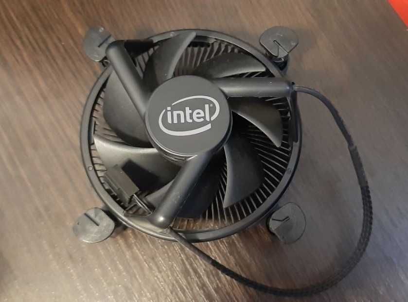 Кулер для процесора Intel BOX s1200 /115x (Алюминий и медь)