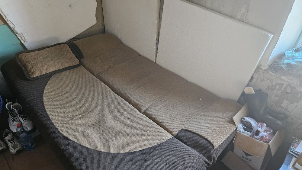 Продам диван книжка