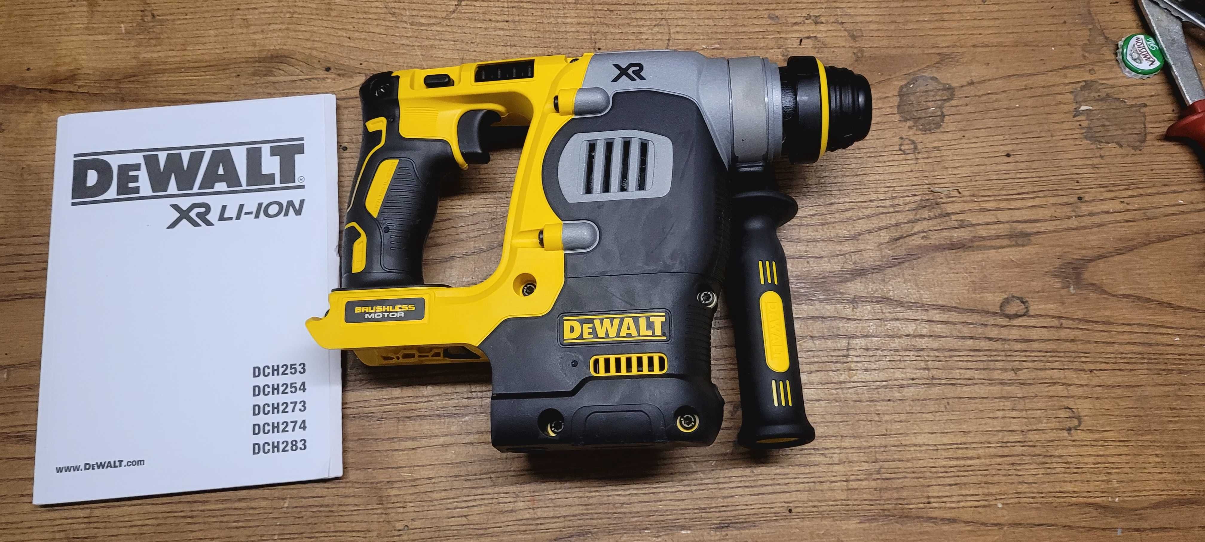 Młotowiertarka DeWalt DCH273 18v