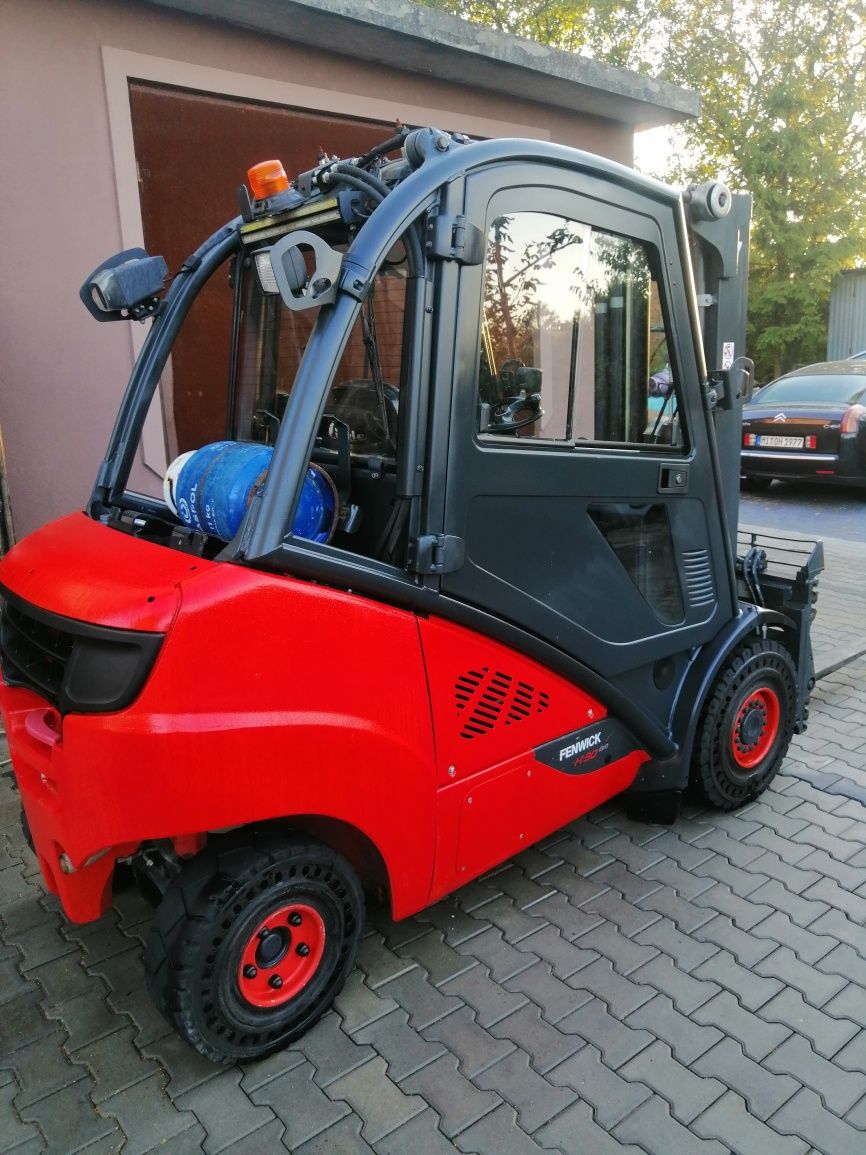 Serwis, wynajem,sprzedaż wózków widłowych, remonty silników.