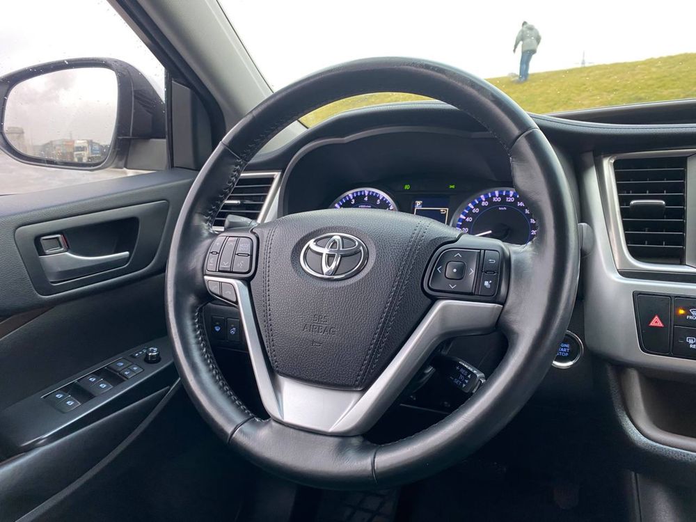 Toyota Highlander 2017