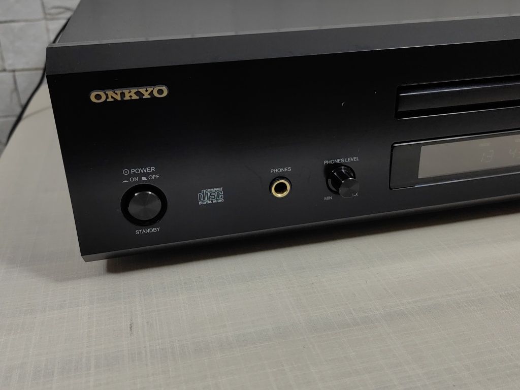 Onkyo DX-7555 Audiofilski odtwarzacz płyt CD