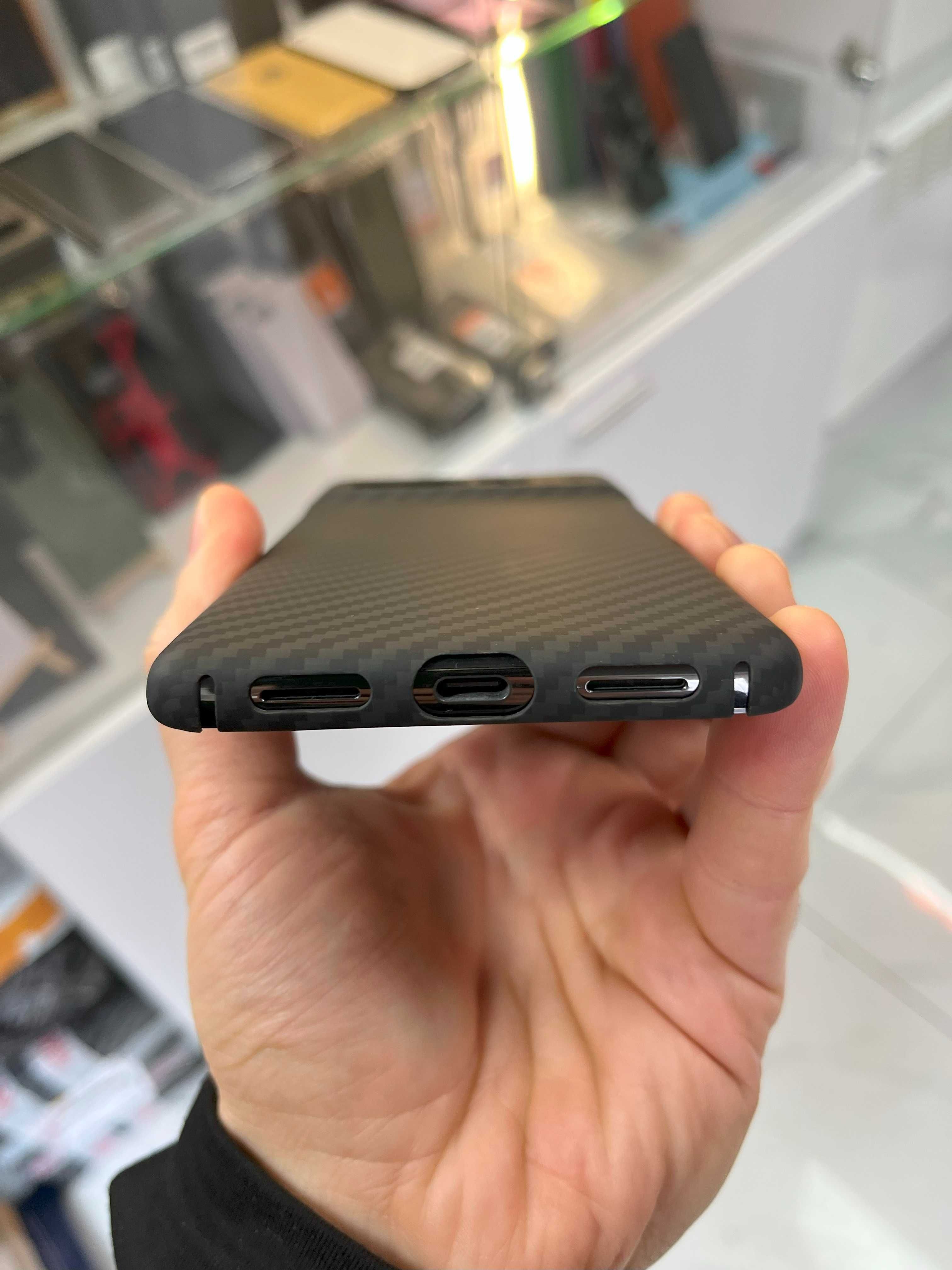 Ультратонкий карбоновый чехол Google Pixel 7 Pro