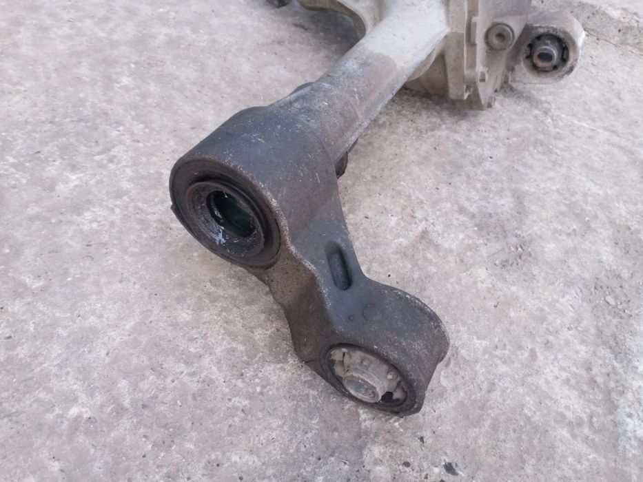 Передній міст Nissan Navara D40 Pathfinder (05-16) 2.5 DCI