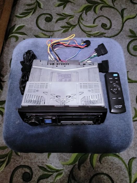 Магнитола alpine CDE-177BT процессор с блютузом