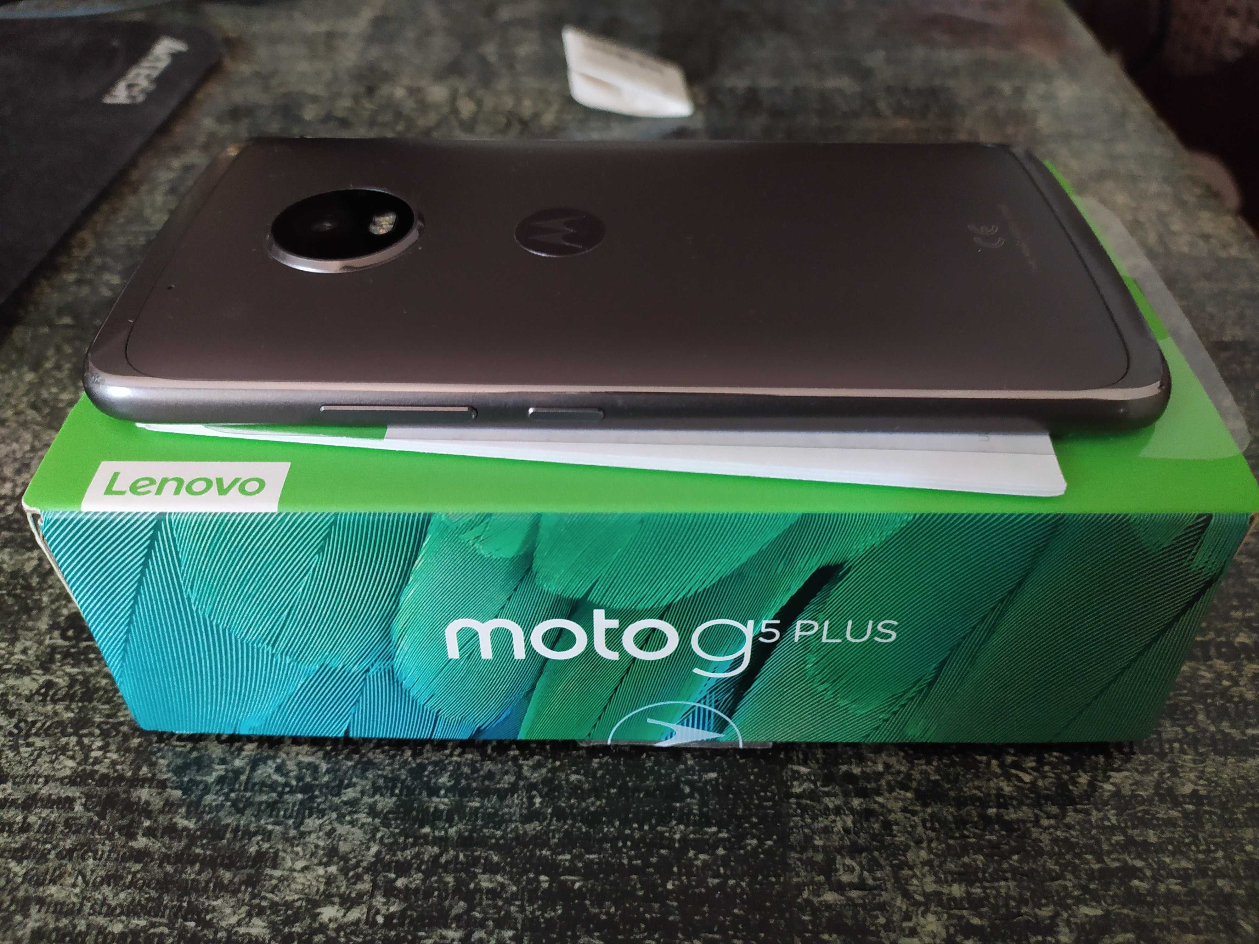 Телефон, андроид смартфон Motorola Moto G5 Plus 4/64