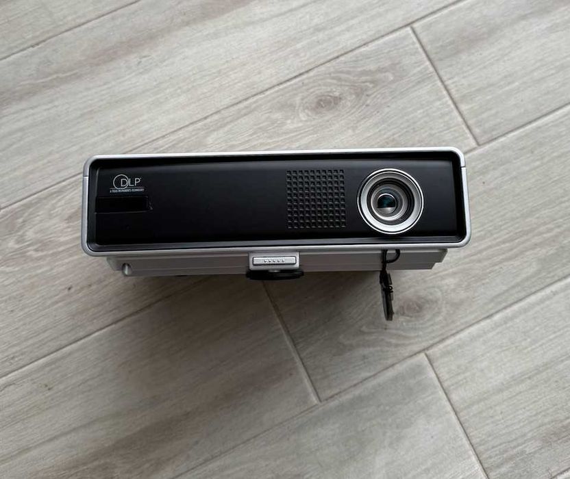 Проектор LG DX130