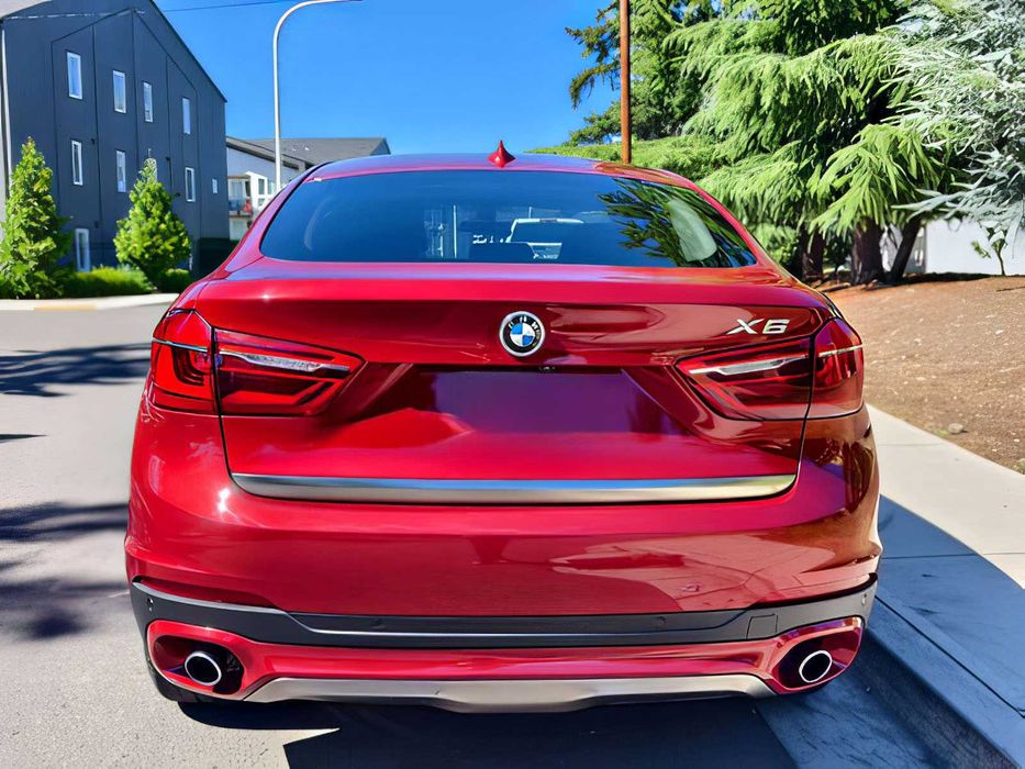 BMW X6      2016