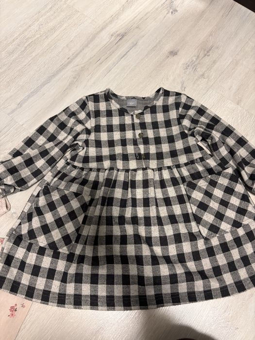 Сукня на дівчинку next