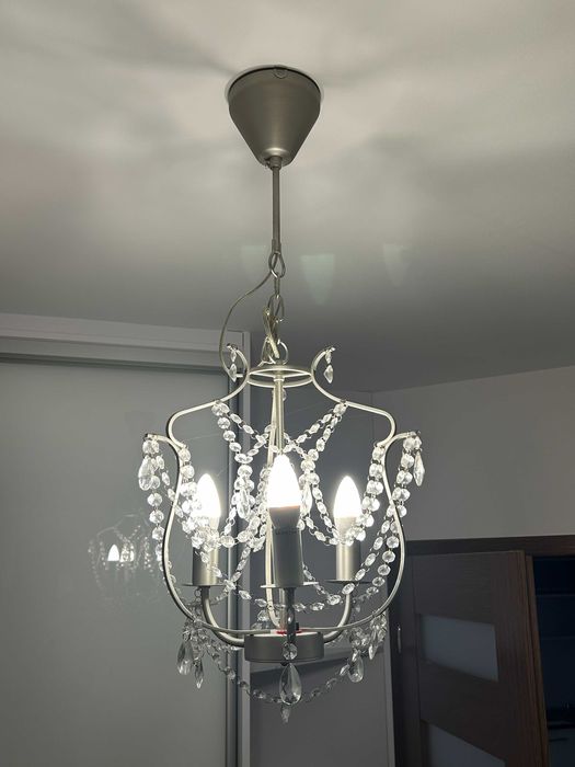 Lampa sufitowa w stylu glamour do pokoju dziewczynki