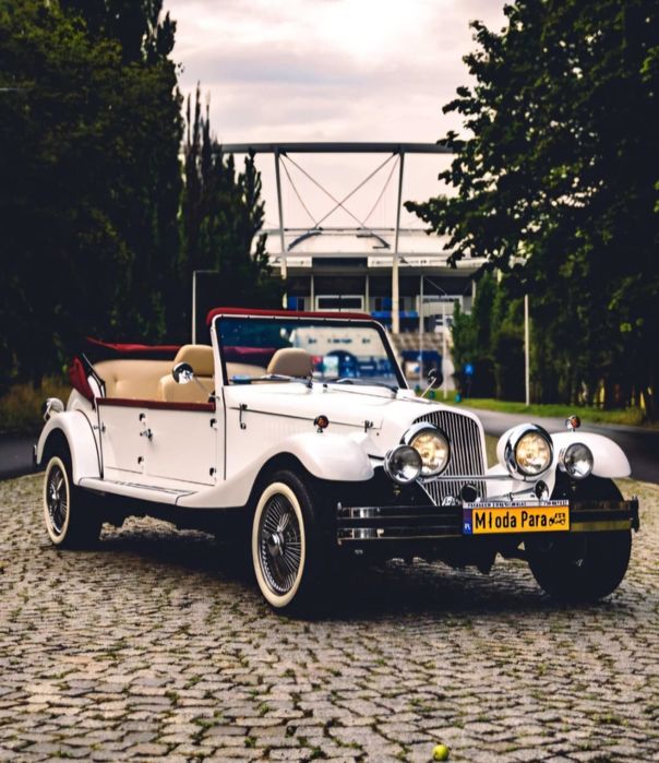 Auto do ślubu Retro unikatowa perełka z kierowcą