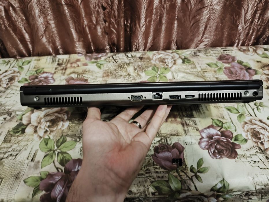 Dell Precision M4600 I7-2760QM, 16 GB, 256 SSD+500 HDD, nVidia 2 GB