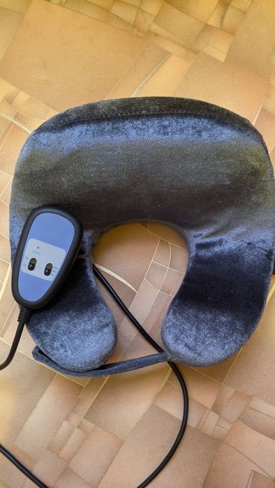 Продам вибро-массажную подушку для шеи(головы)