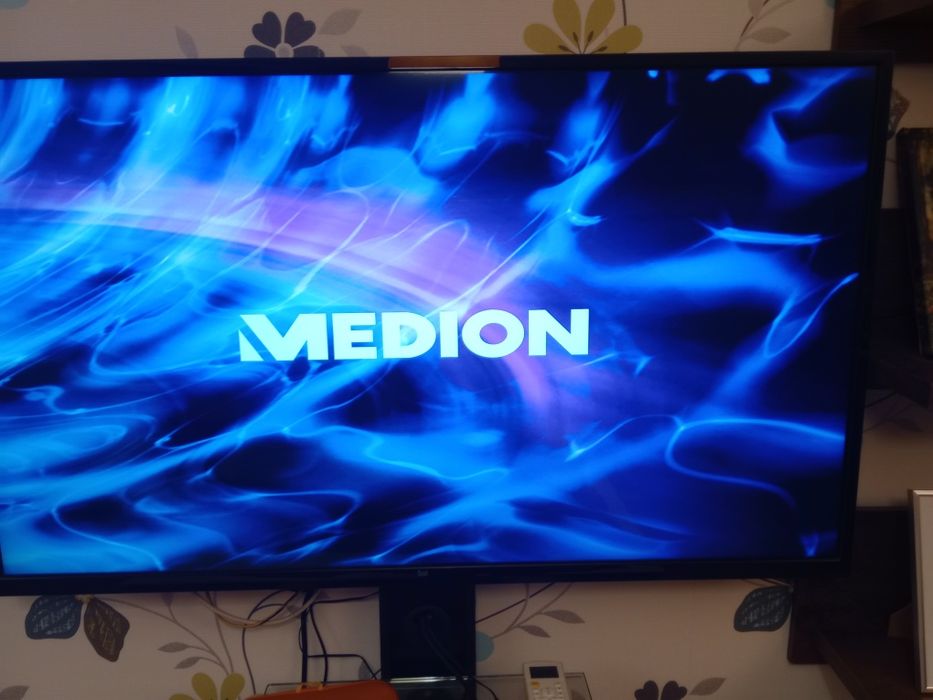 Telewizor Medion Dual 49