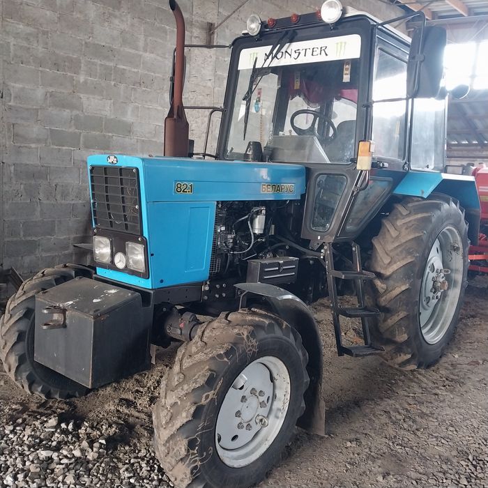 МТЗ 82 трактор    .