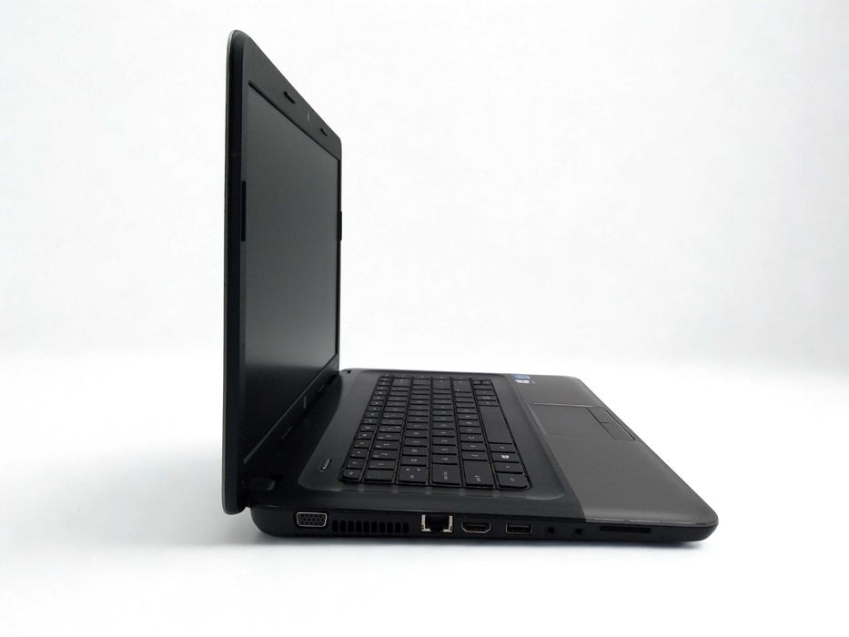 Laptop do domu HP 250 15,6" HD i5 16GB 240SSD W11 GW FV