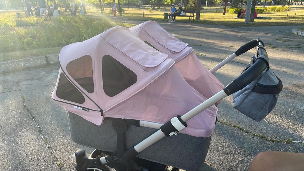 Коляска для двійні bugaboo