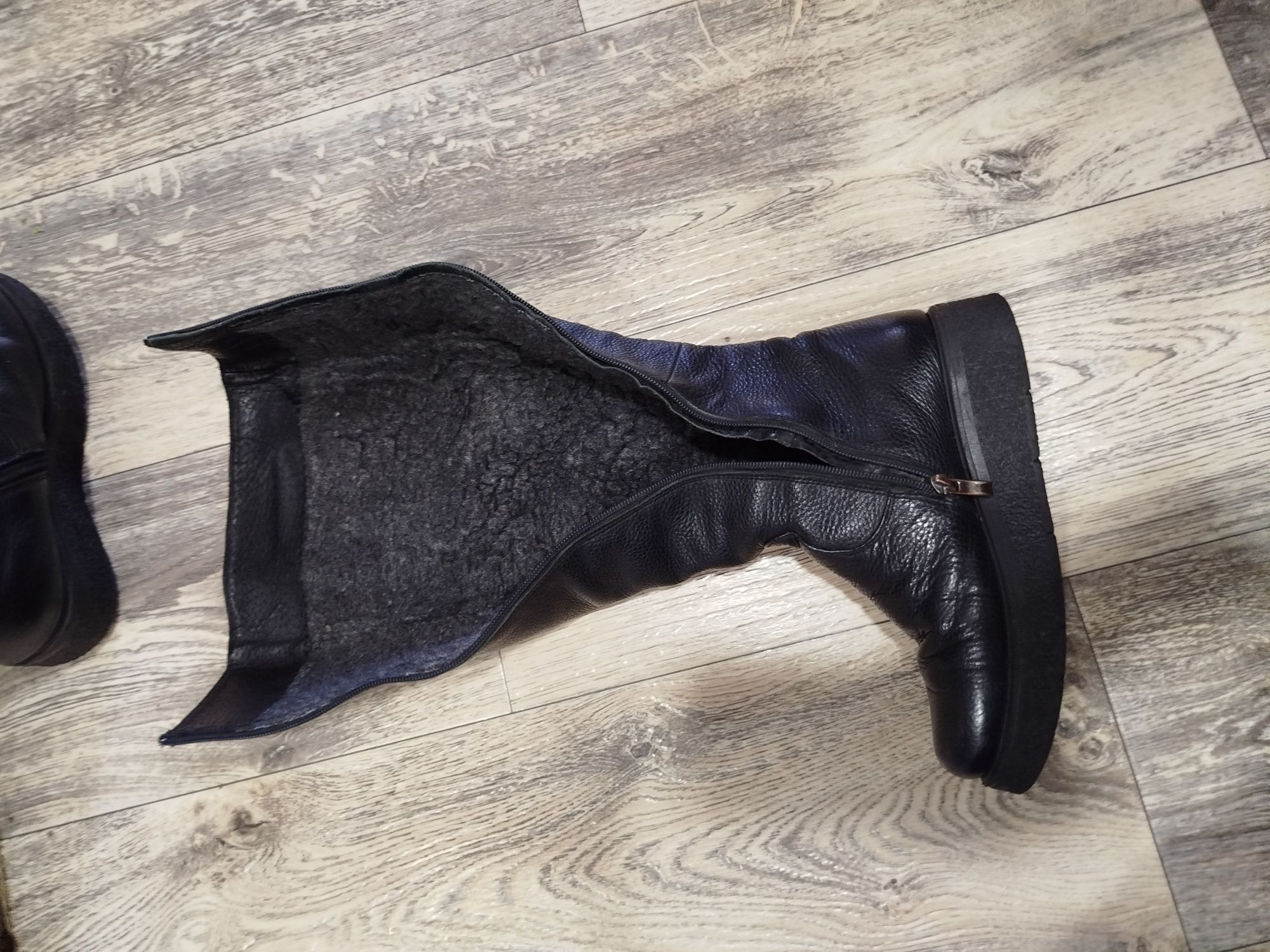 Продам зимові сапоги р.36