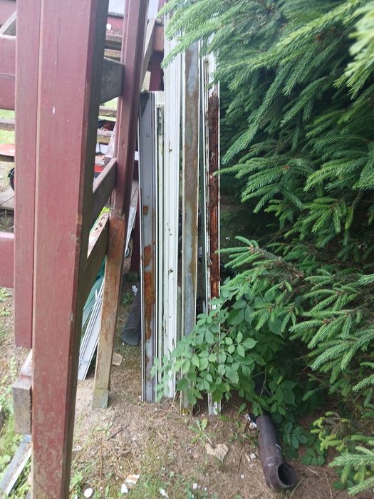 Okna PCV  różne  białe