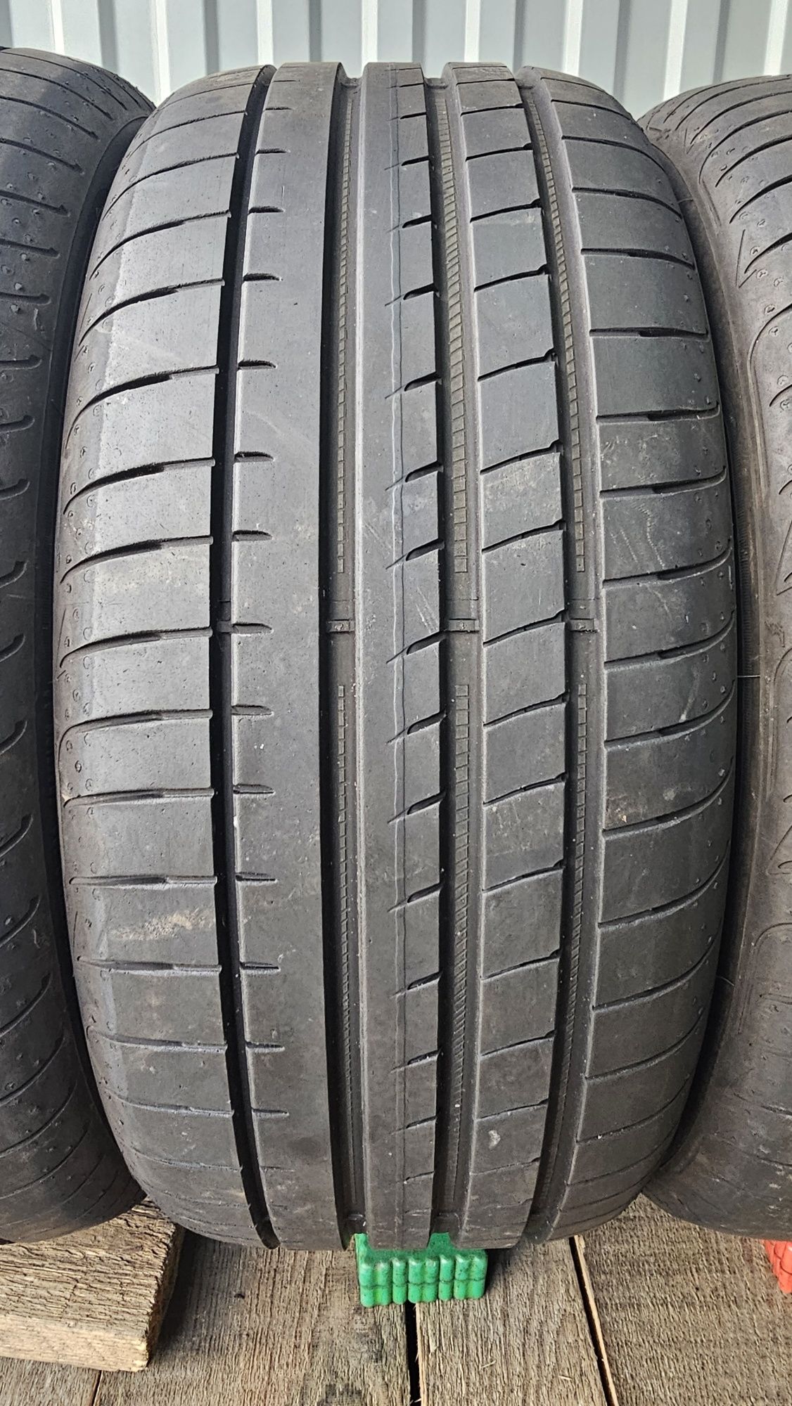 Goodyear Eagle F1 225/45r17 94Y XL