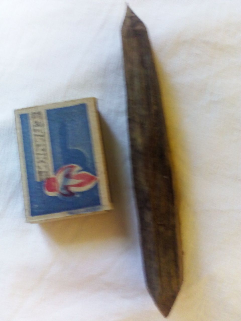 Старинное приспособление  - рубель и качалка,деревянный гвоздь 130 лет