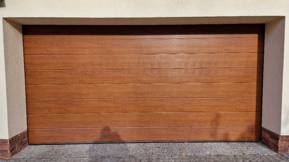 Brama garażowa segmentowa z napędem elektrycznym Hormann