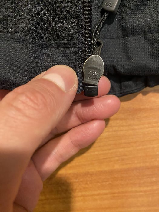(M-L) KARRIMOR Черная курточка на мембране осенняя весенняя ветровка