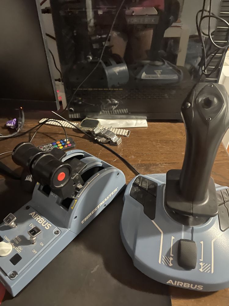 Thrusmaster A320 Joystick and Trottle