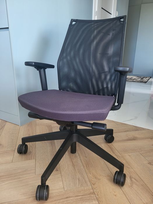 Ergonomiczne krzesło biurowe Profim