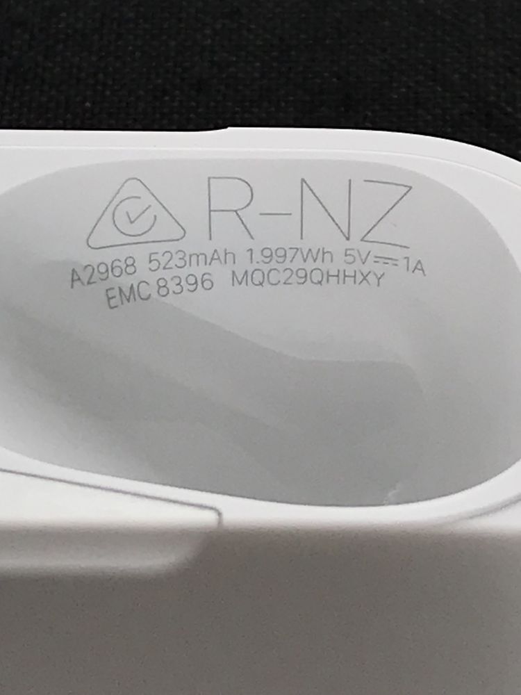 Кейс airpods Pro 2 Original Model А2968 type-S. А2700 lightning Б/У