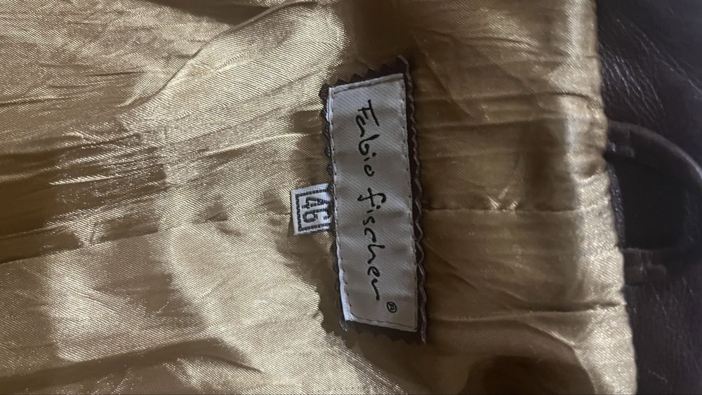 Жіночий шкіряний піджак