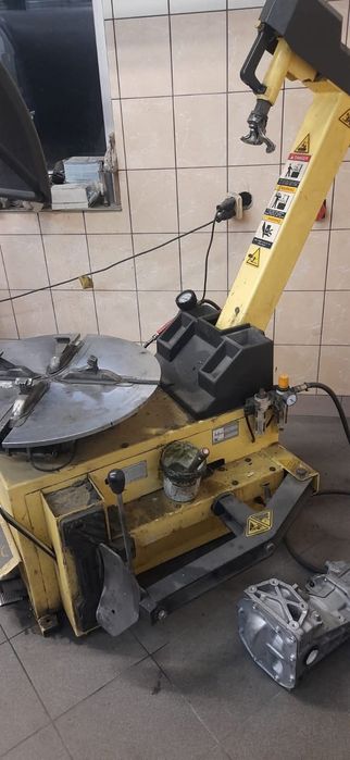 Montazownica i wyważarka