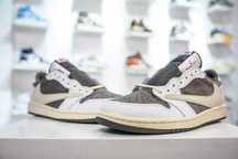 Jordan 1 Retro Low OG SP Travis Scott Reverse Mocha EU.42