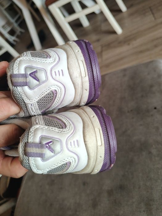 Buty sportowe dziecięce rozmiar 34