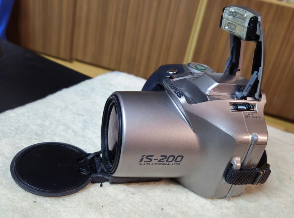 Aparat OLYMPUS IS-200 analogowa lustrzanka zestaw