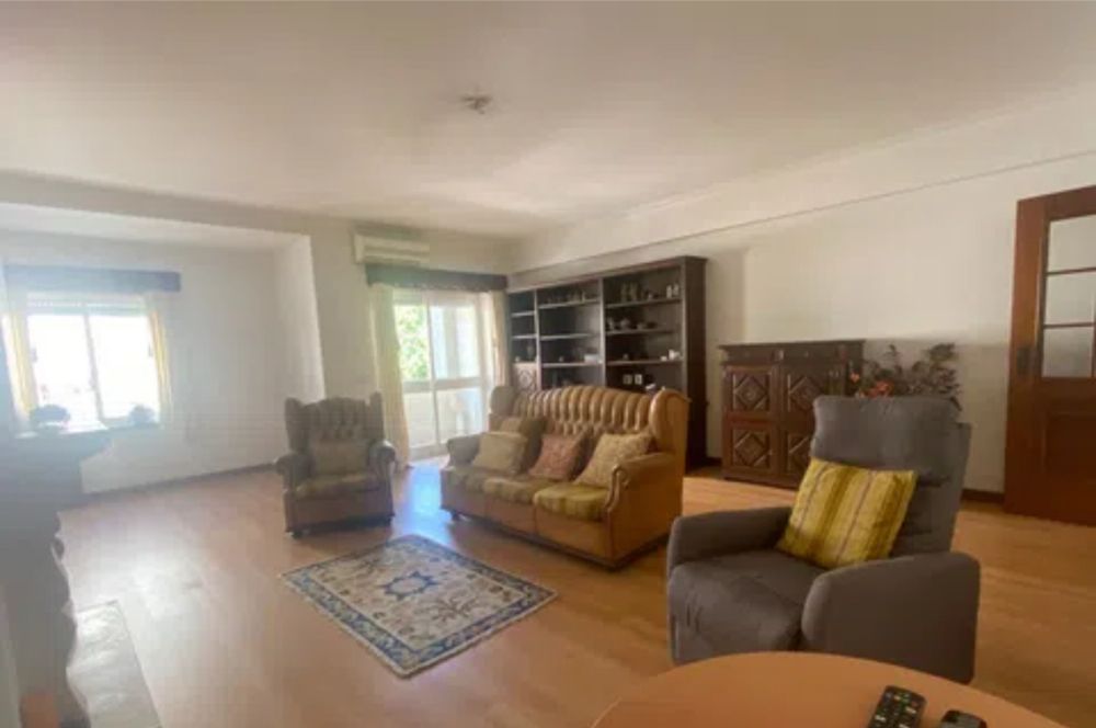 T2 Buraca Damaia