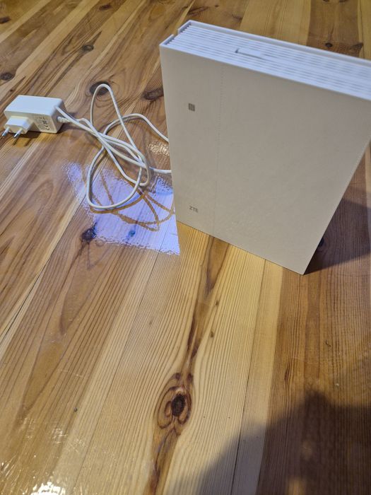 Sprzedam router ZTE