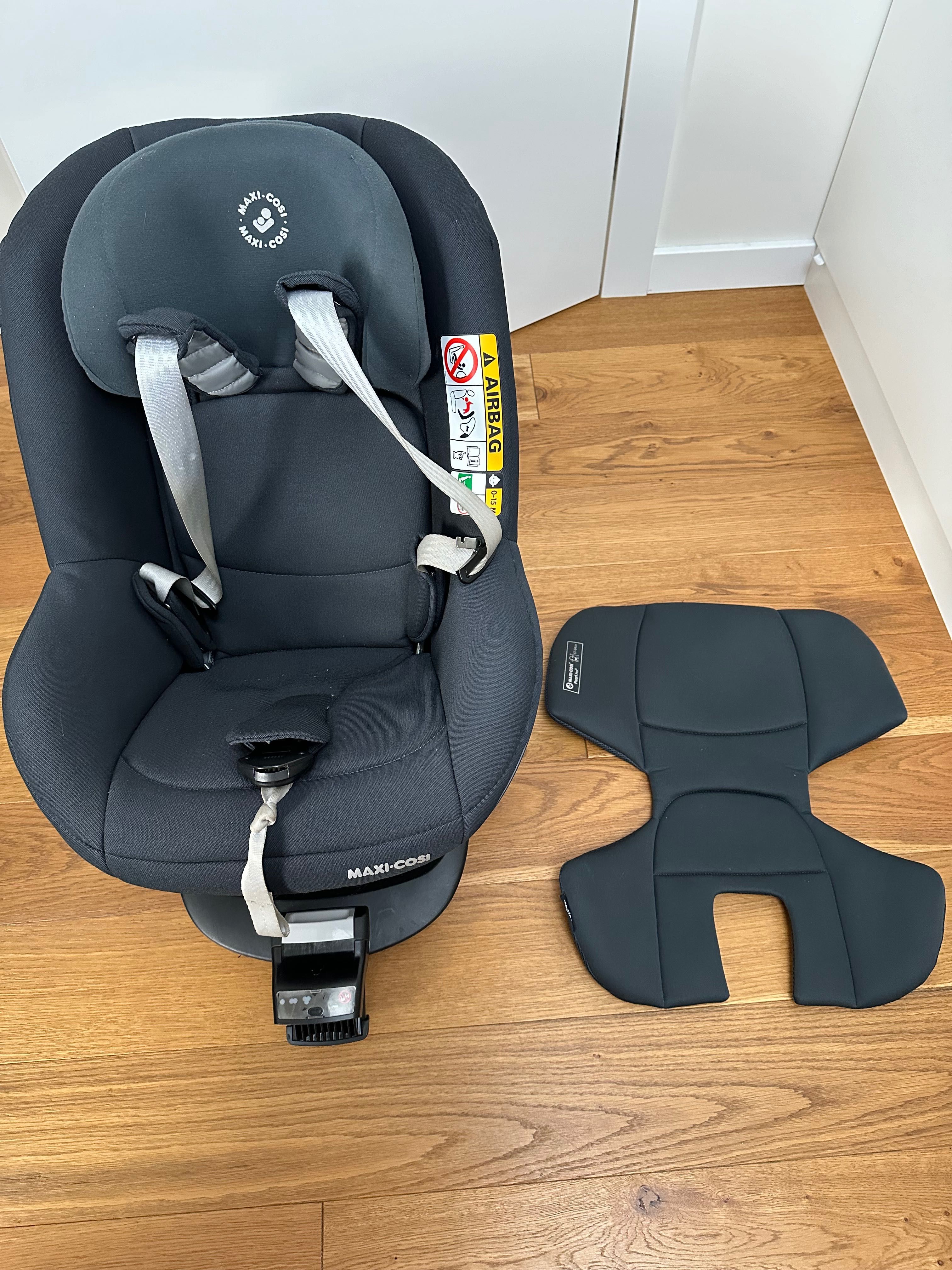 Fotelik Maxi Cosi Pearl Pro 2 z bazą Family Fix 1 iSize