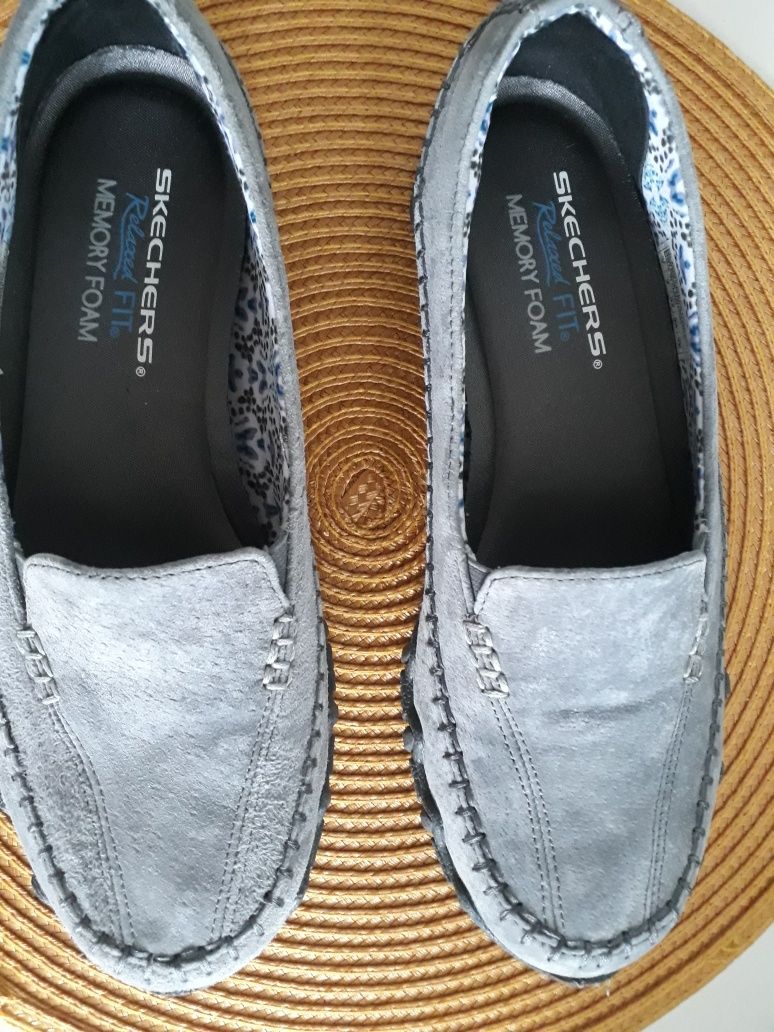 Śliczne skórzane damskie   SKECHERS rozmiar 37 (23.5)cm