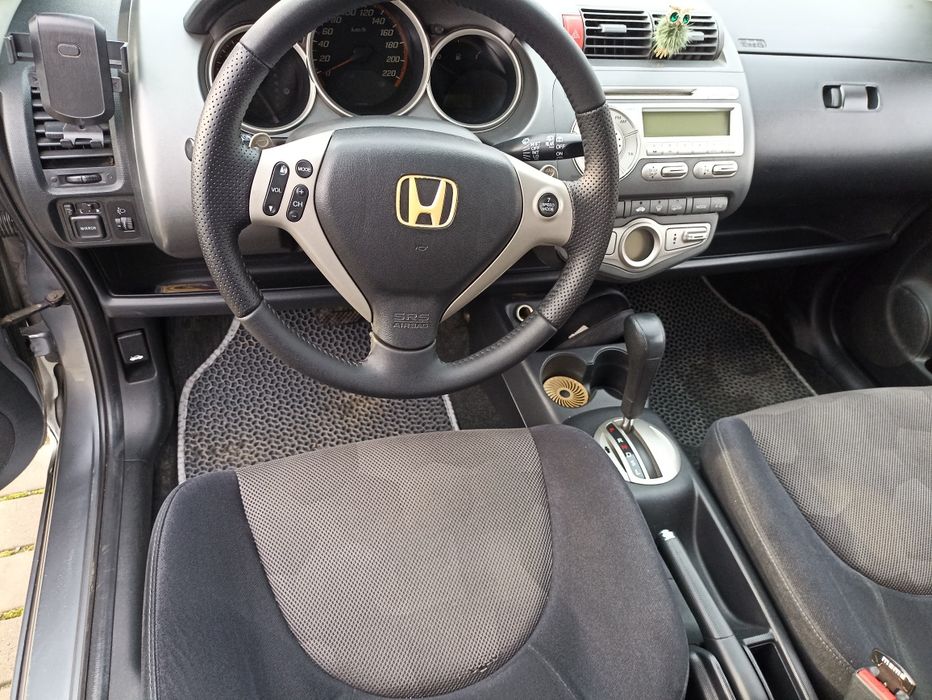 Продаю улюблений автомобіль дружини  Honda jass