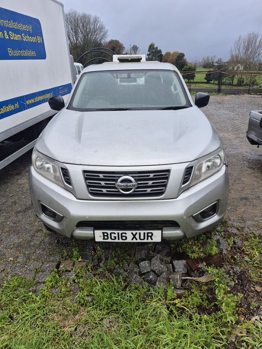 Nissan navarra np300 4x4