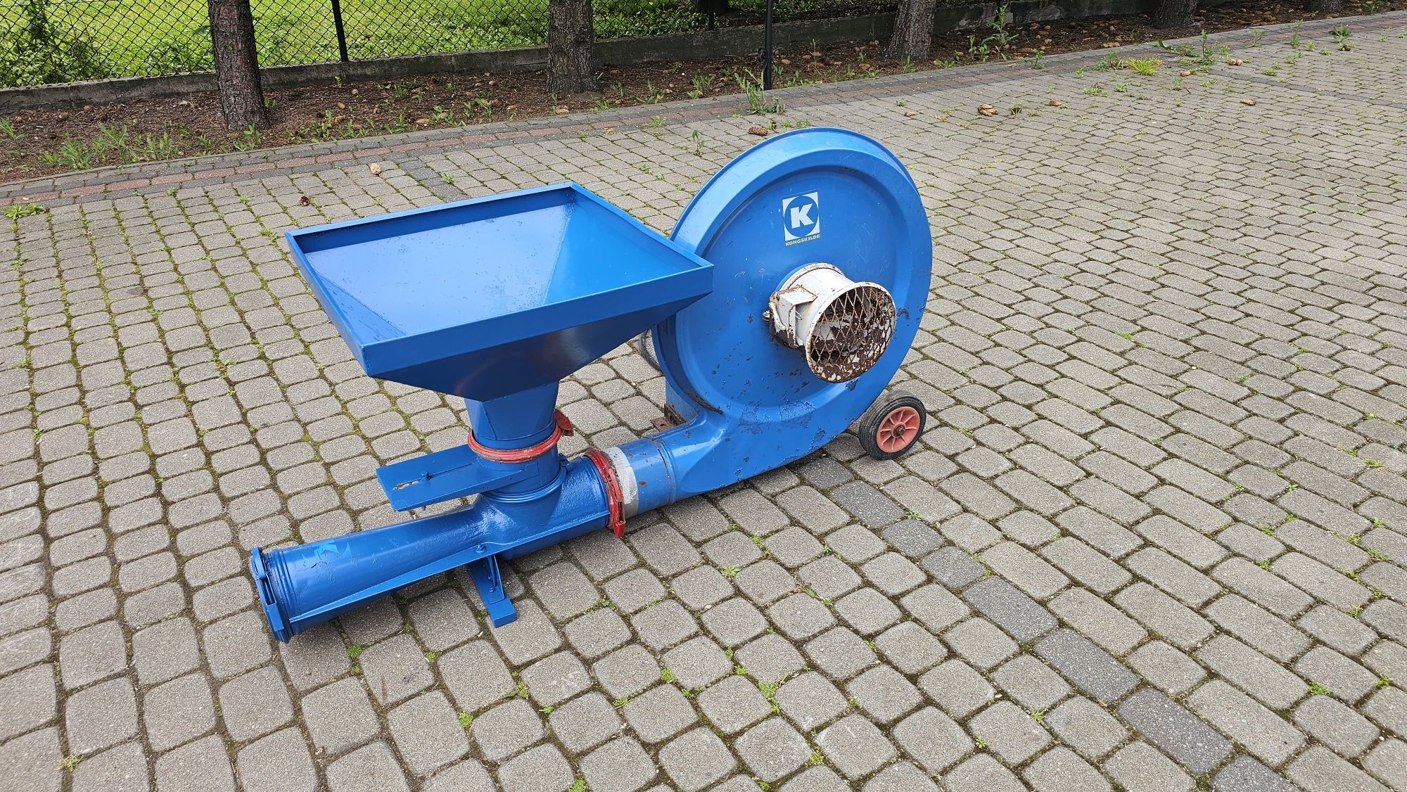 Dmuchawa do zboża kongskilde 4kw części rury kolanka