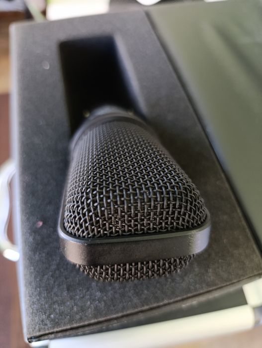 Audio-Technica AT4033A Microfone condensador de estúdio