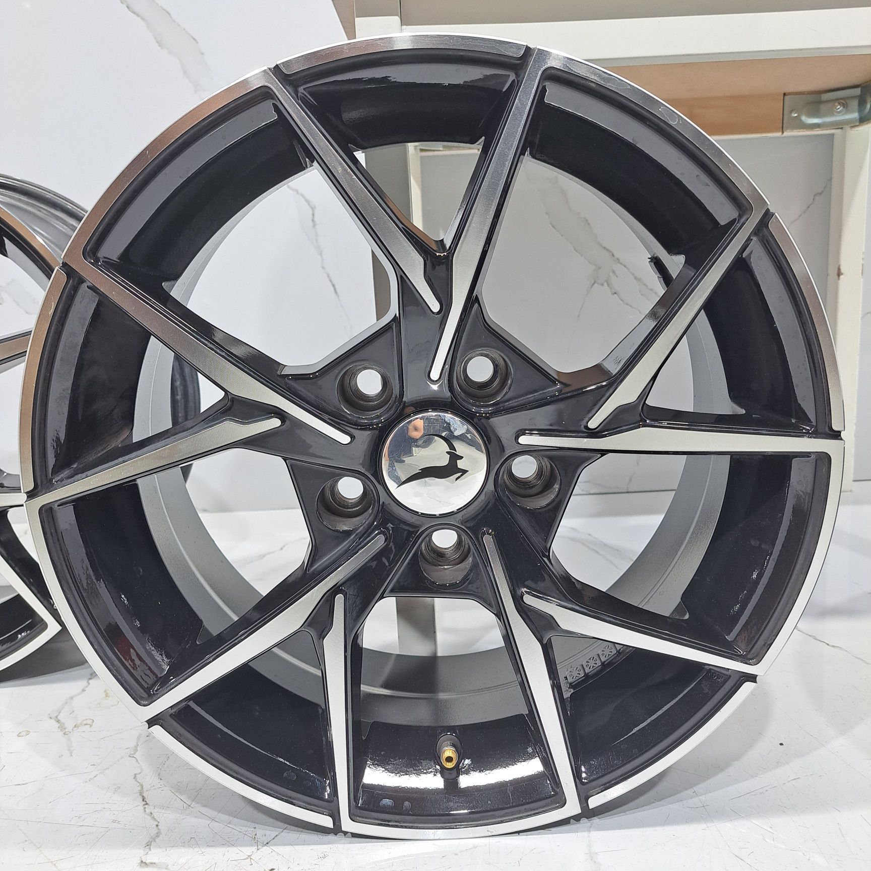 Jantes 15" Fav-1 Peugeot Citroën Renault Toyota 5x108