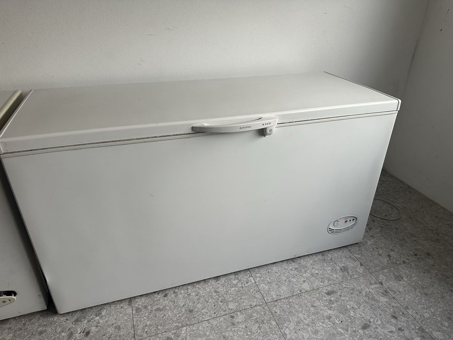 Vendo arca congeladora em bom estado